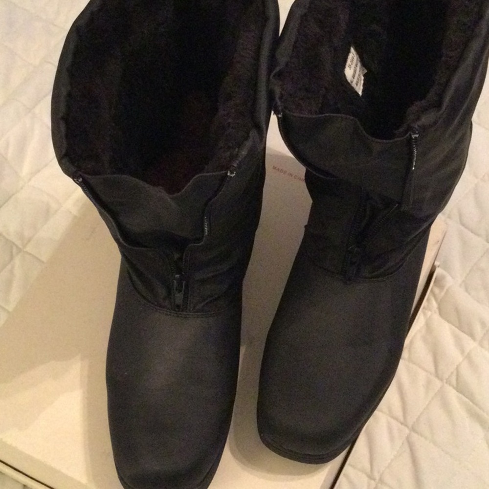 Women’s Cold weather Faux Fur Rain boots - Picture 2 of 6